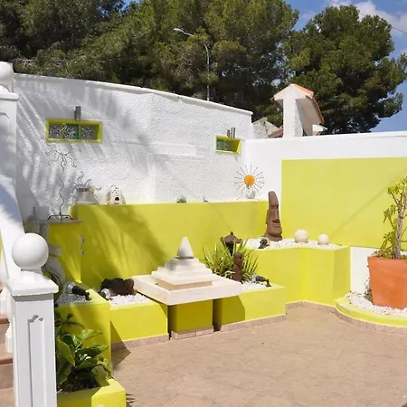 Βίλα With Private Pool - Near Golf *