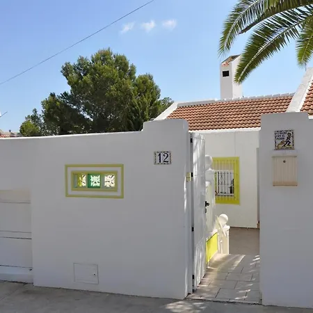 Βίλα With Private Pool - Near Golf