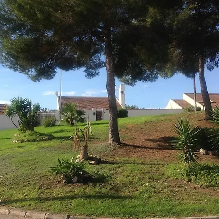 Βίλα With Private Pool - Near Golf